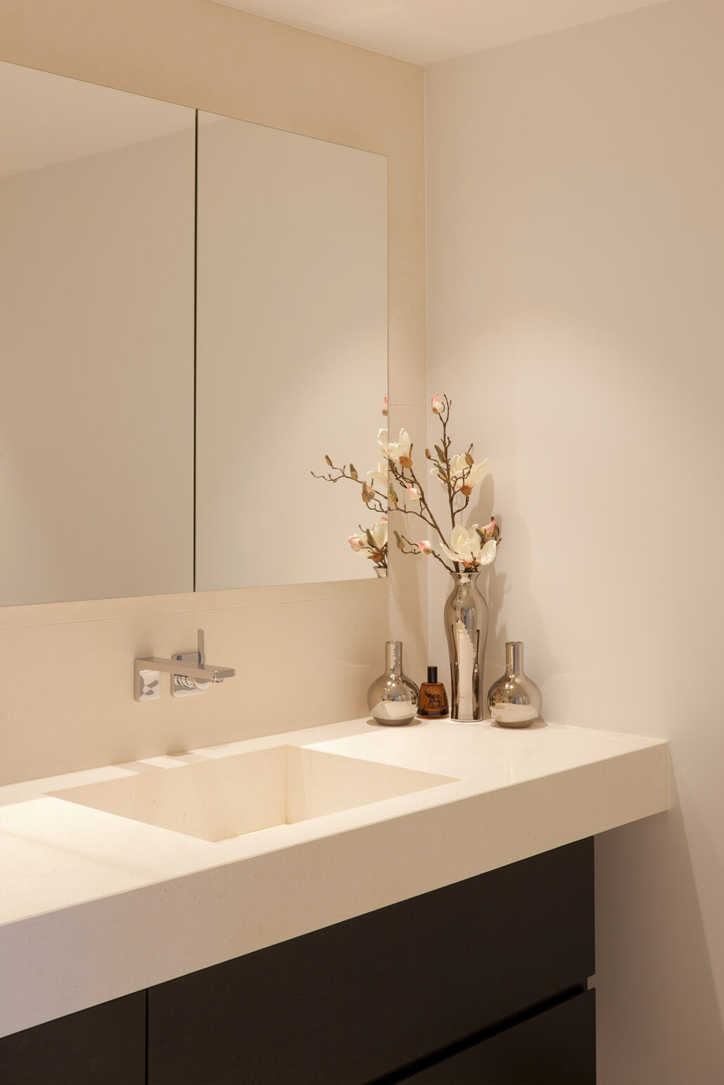 Badezimmer und Wellnessbereich mit Naturstein