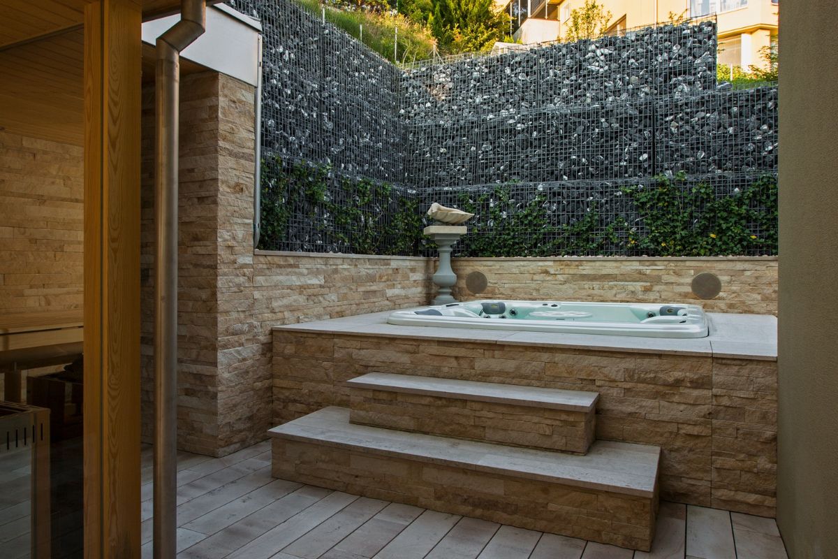 Maisonette Terrasse Mit Weitblick Und Charme Naturstein Terrasse Aus Kalkstein Seymour 2026 5