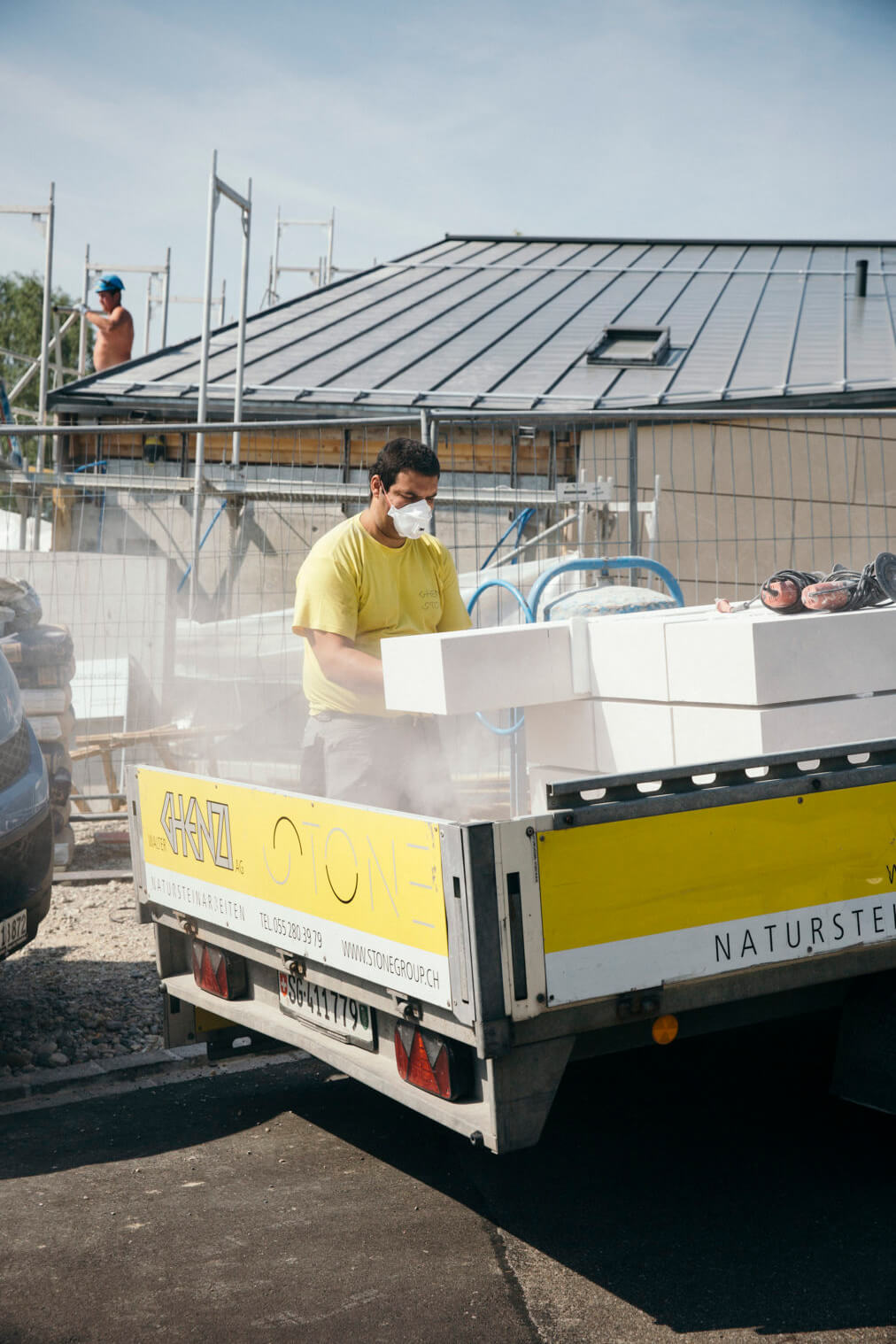 Einblick in die Natursteinarbeiten Teil 3: Treppentritte im Aussenbereich