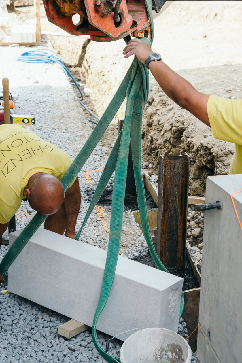 Einblick in die Natursteinarbeiten Teil 3: Treppentritte im Aussenbereich