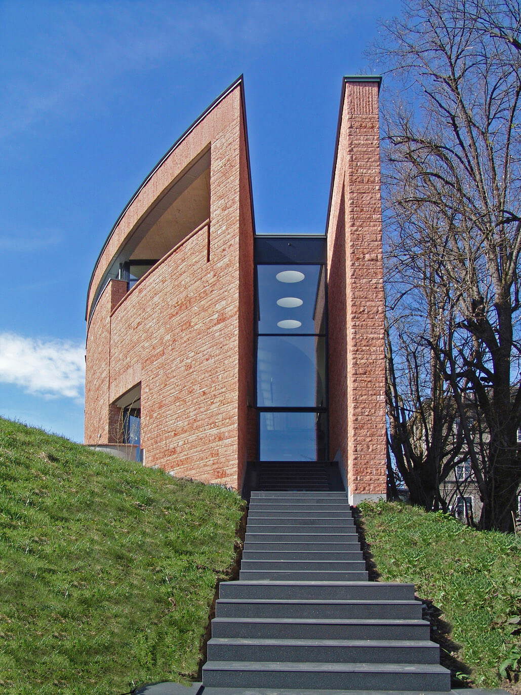 Fassadenbau der Bibliothek Prof. Dr. Oechslin, Einsiedeln