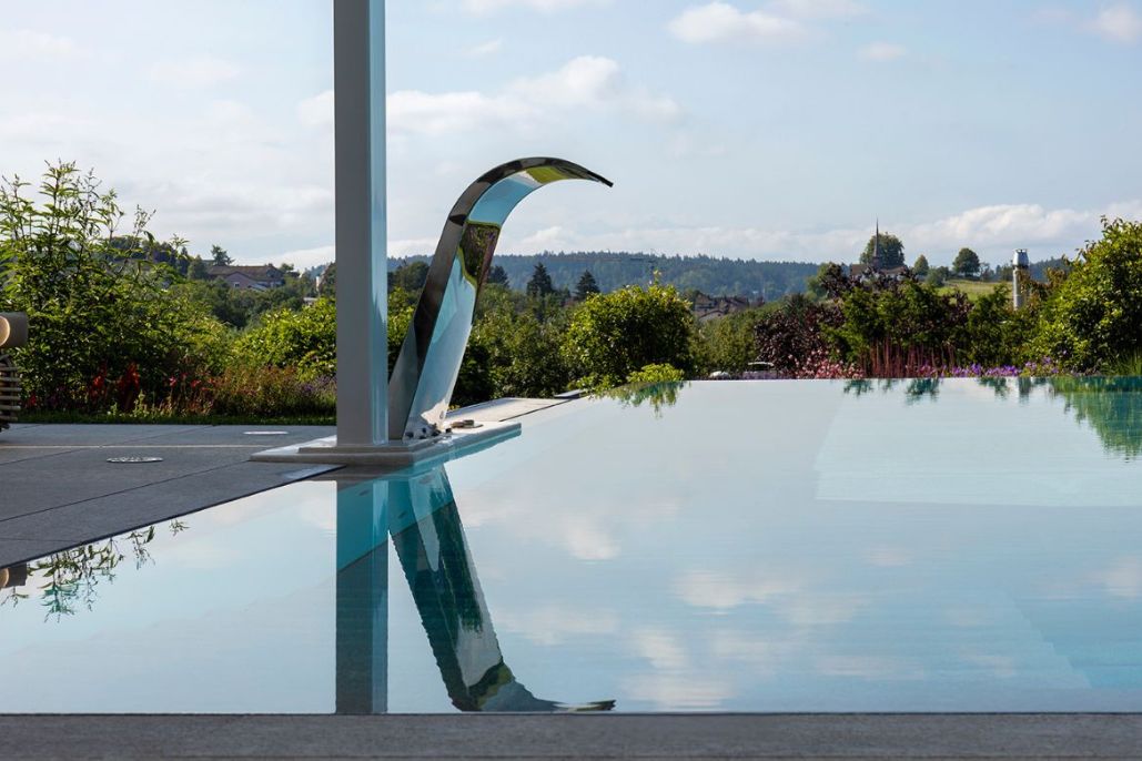 infinity naturstein pool mit hubboden