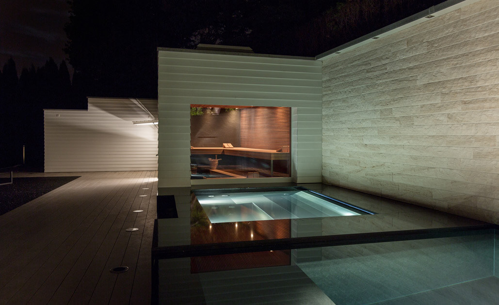 Aussenpool mit Whirlpool, Sauna