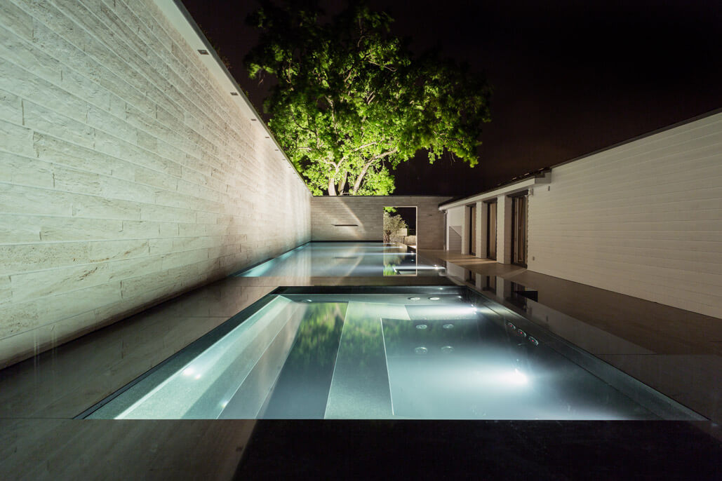Aussenpool mit Whirlpool, Sauna