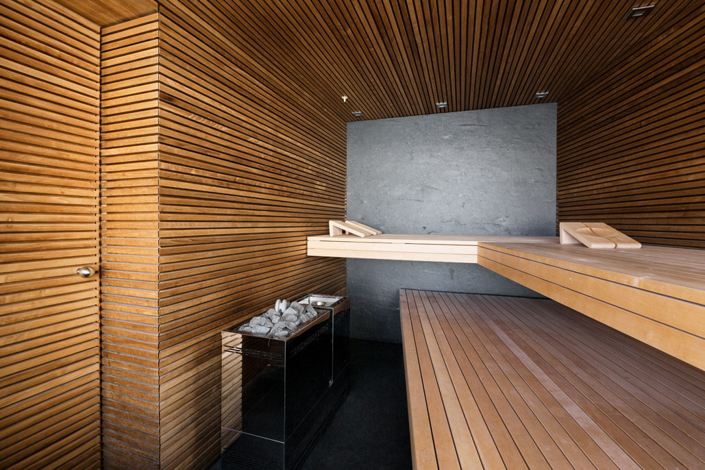 Aussenpool mit Whirlpool, Sauna