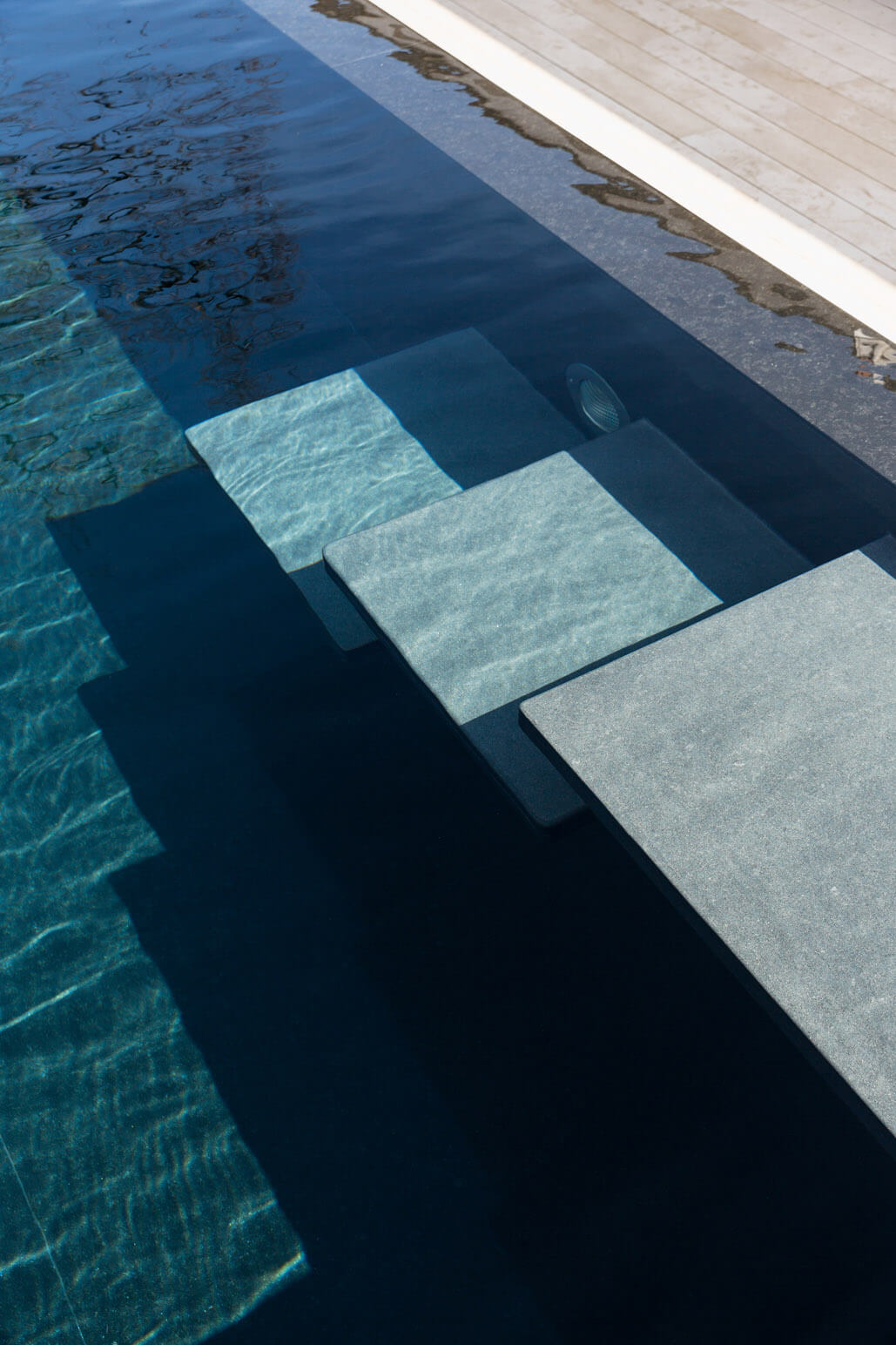 Aussenpool mit Whirlpool, Sauna