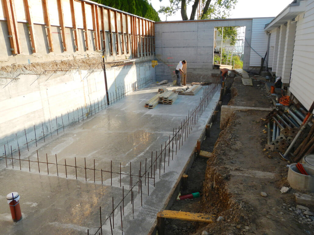 Aussenpool mit Whirlpool, Sauna