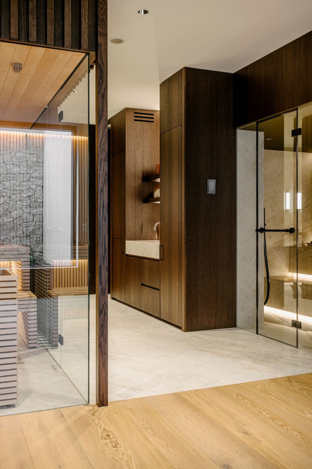 Wellnessbereich aus Taj Mahal Quarzit in einer Privatvilla